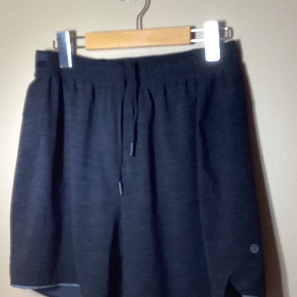 Lululemon Surge 6” Lined Shorts - Heathered Texture Printed Iron Blue True Navy - Picture 2 of 11